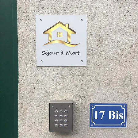 Apartment L'aviateur Centre 400m Gare Wifi Linge De Pressing Niort